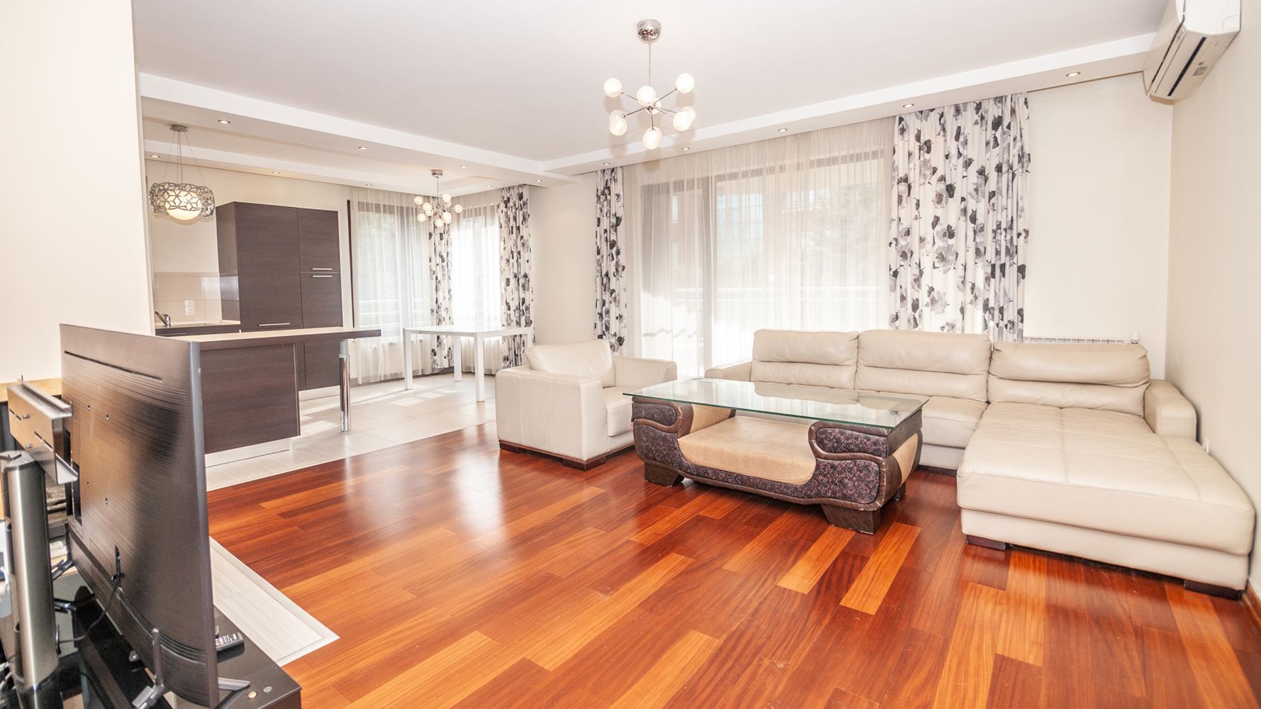 Apartment in a complex
