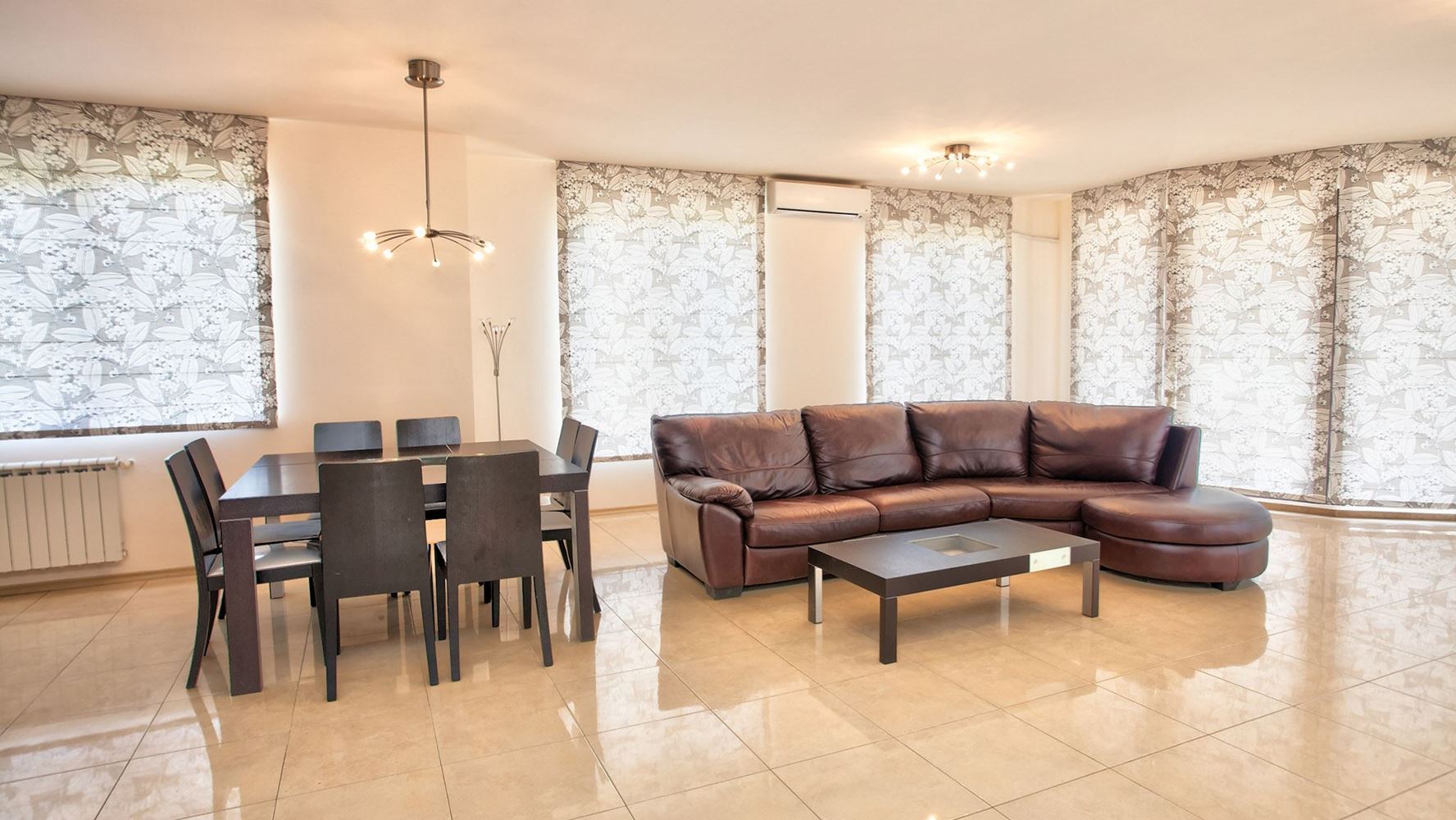 LUXURY THREE-BEDROOM APARTMENT IN PRIME LOZENETS LOCATION