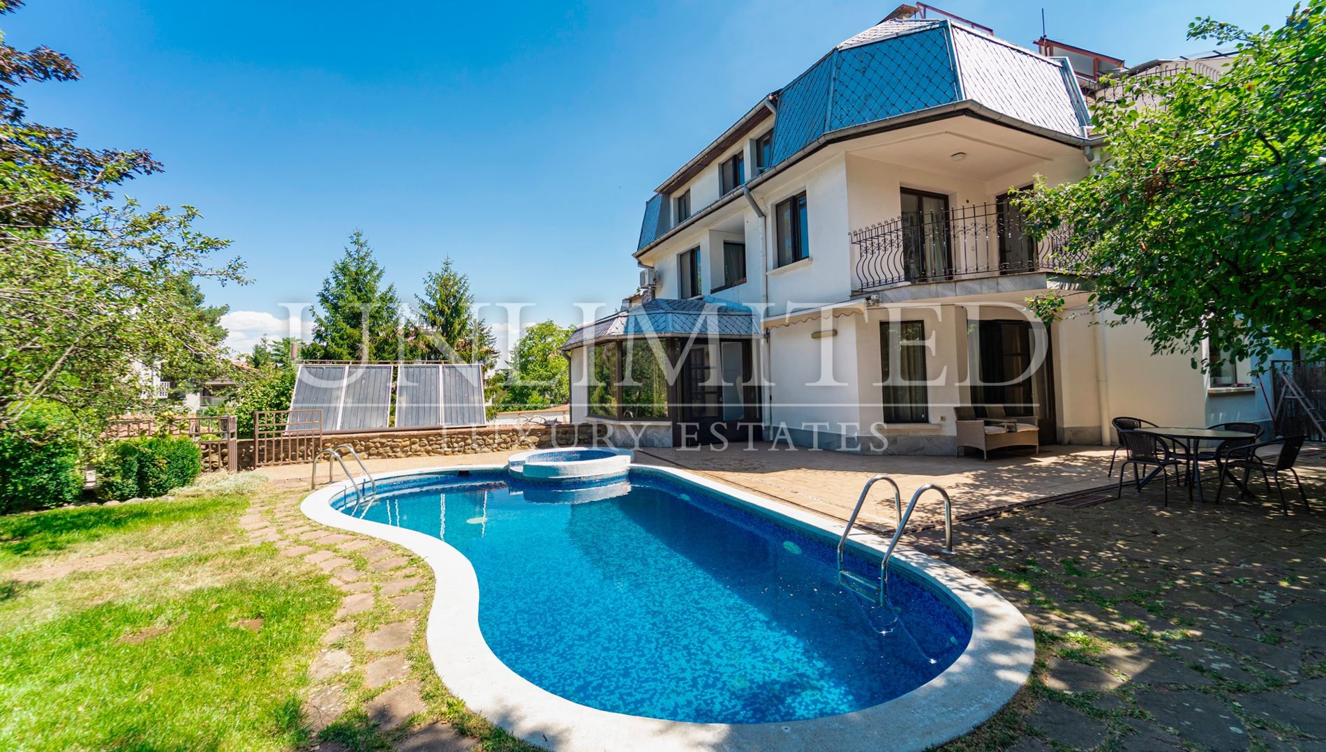Elegant Family House with Swimming Pool in Prestigious Boyana, next to Boyana Residence