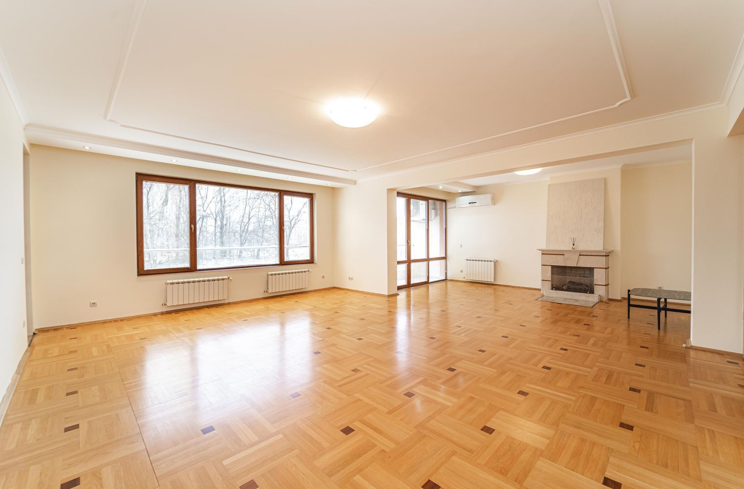 Exceptional Unfurnished 4-Bedroom Apartment with Park Views in Reduta
