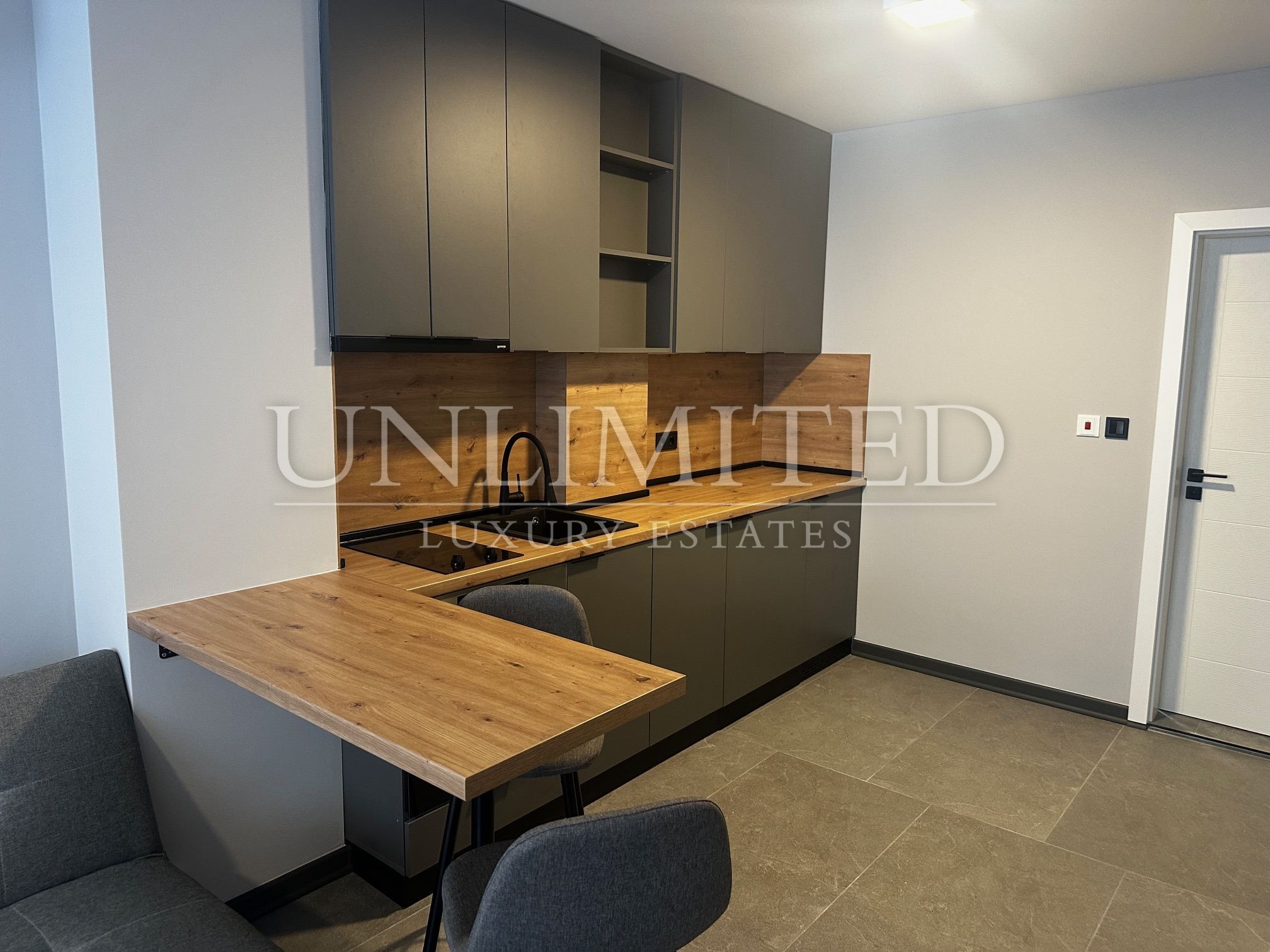 Contemporary Furnished Studio for Rent near Opalchenska Metro Station and Mall of Sofia