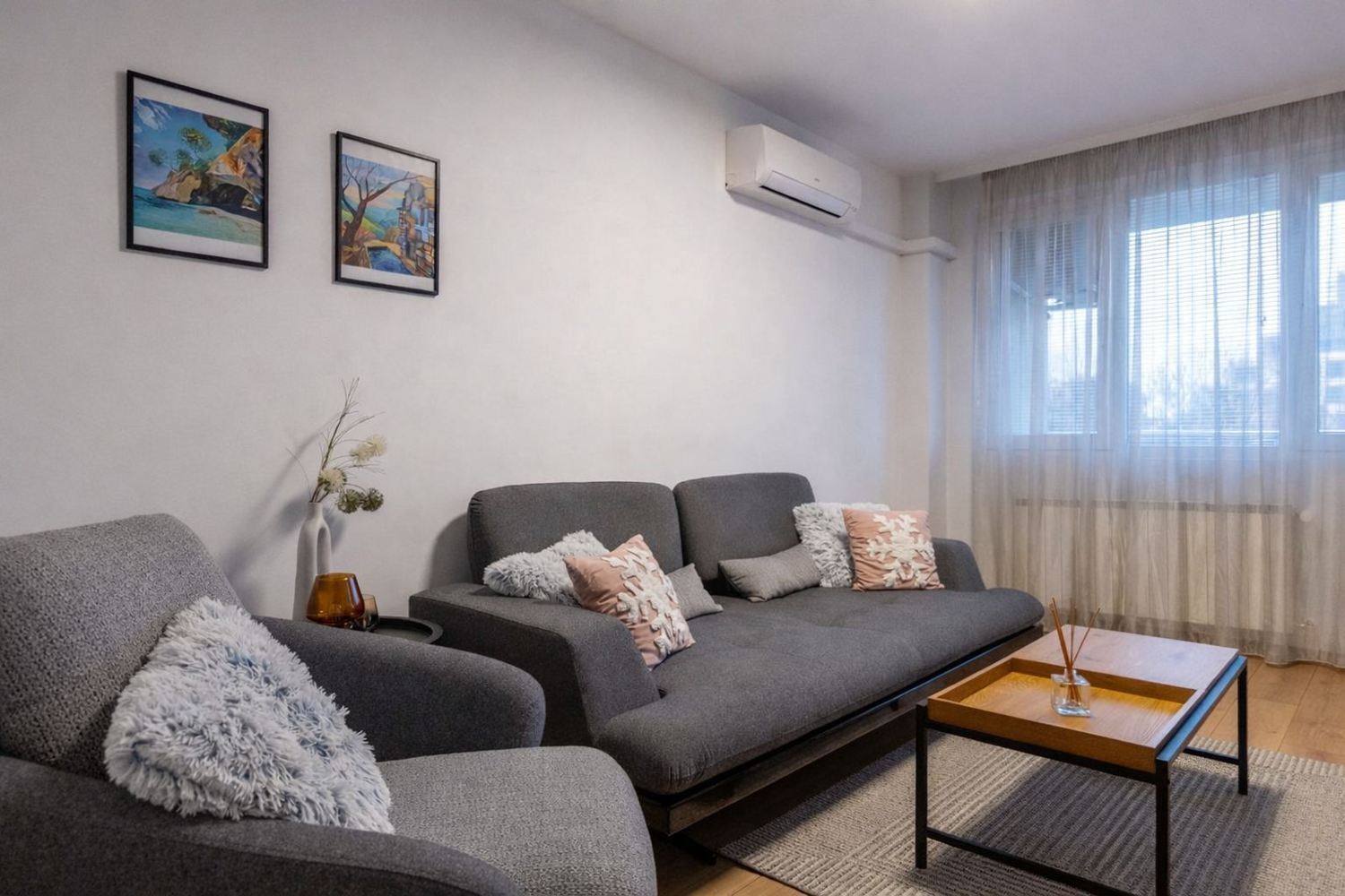 Spacious 2-Bedroom Apartment for Rent on Cherni Vrah Blvd