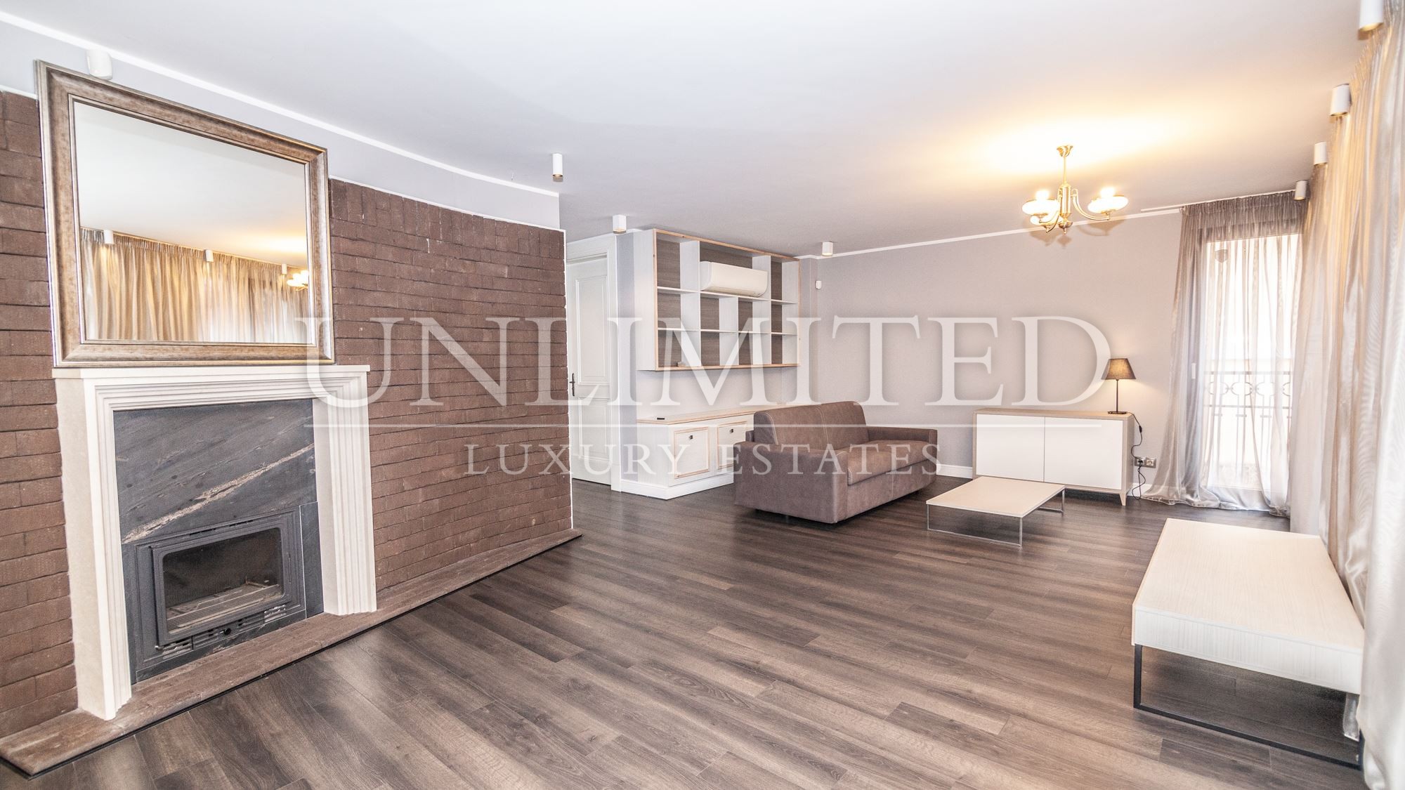 Luxury Three-Bedroom Apartment near Borisova Garden and Sofia University Metro Station
