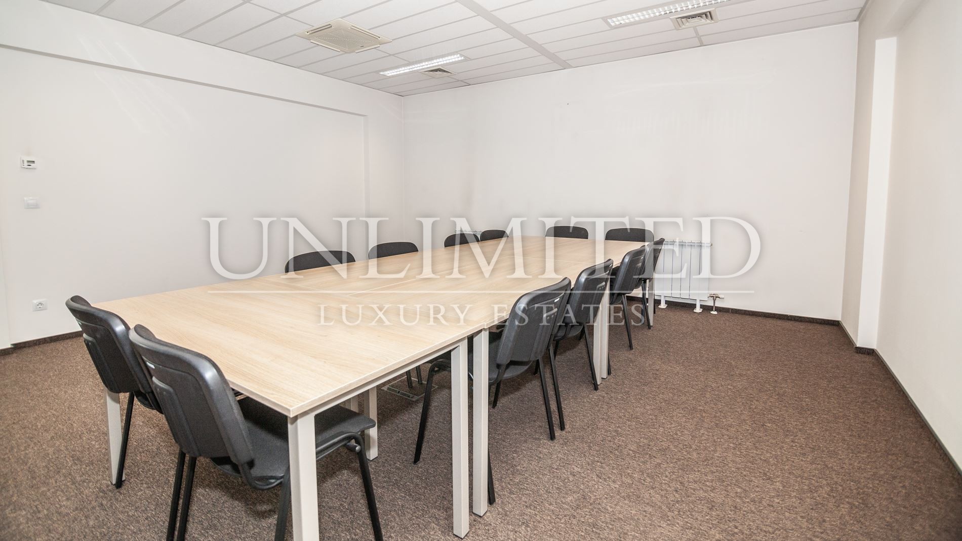 Office for rent , Center