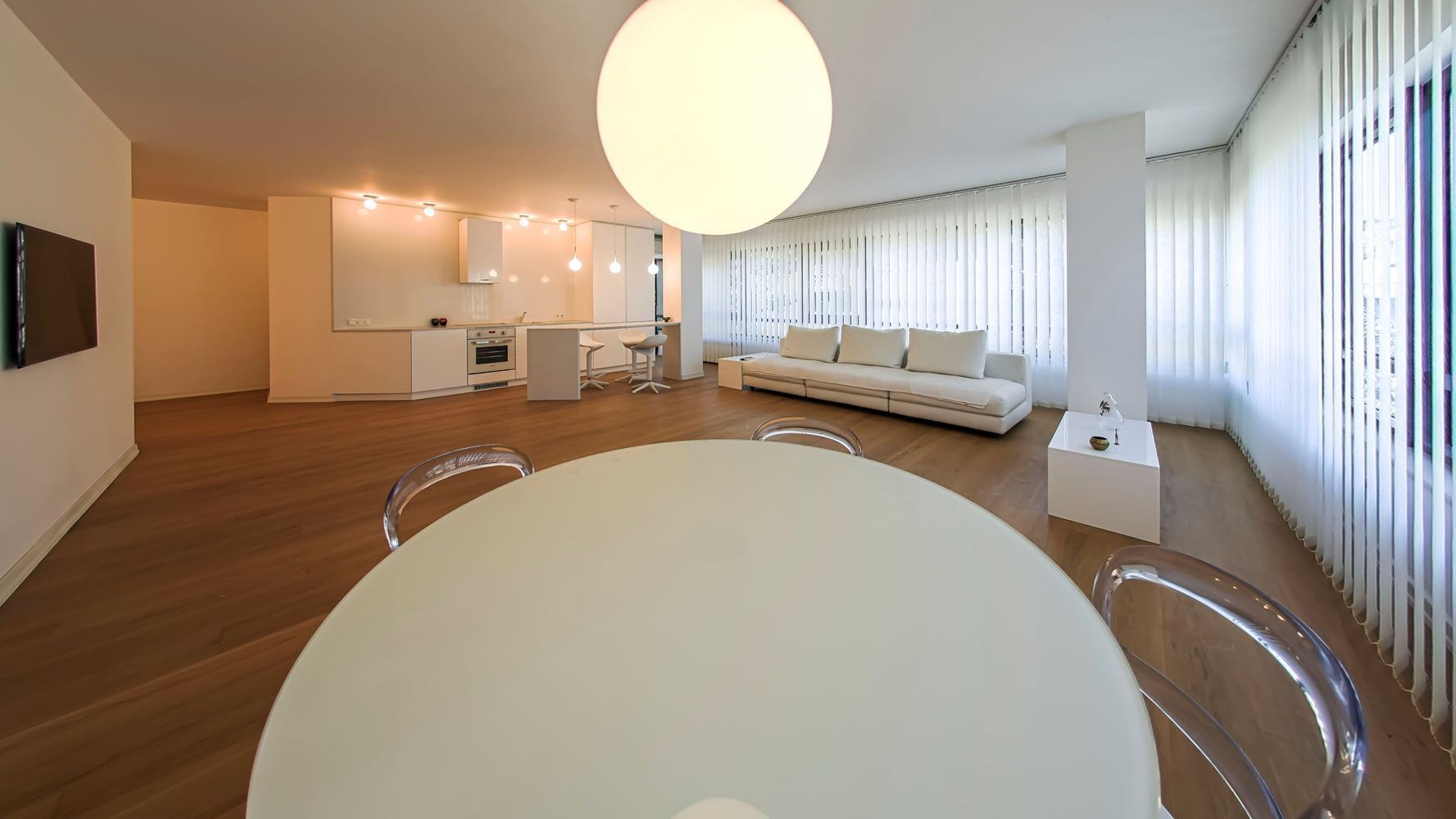 LUXURY TWO-BEDROOM APARTMENT FOR RENT AT JOURNALIST SQUARE