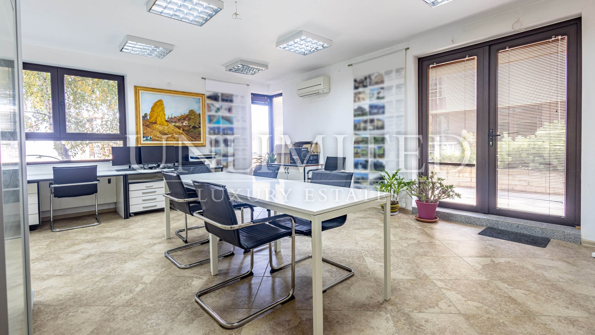 Elegant Ground-Floor Apartment in a Gated Complex near Ring Mall