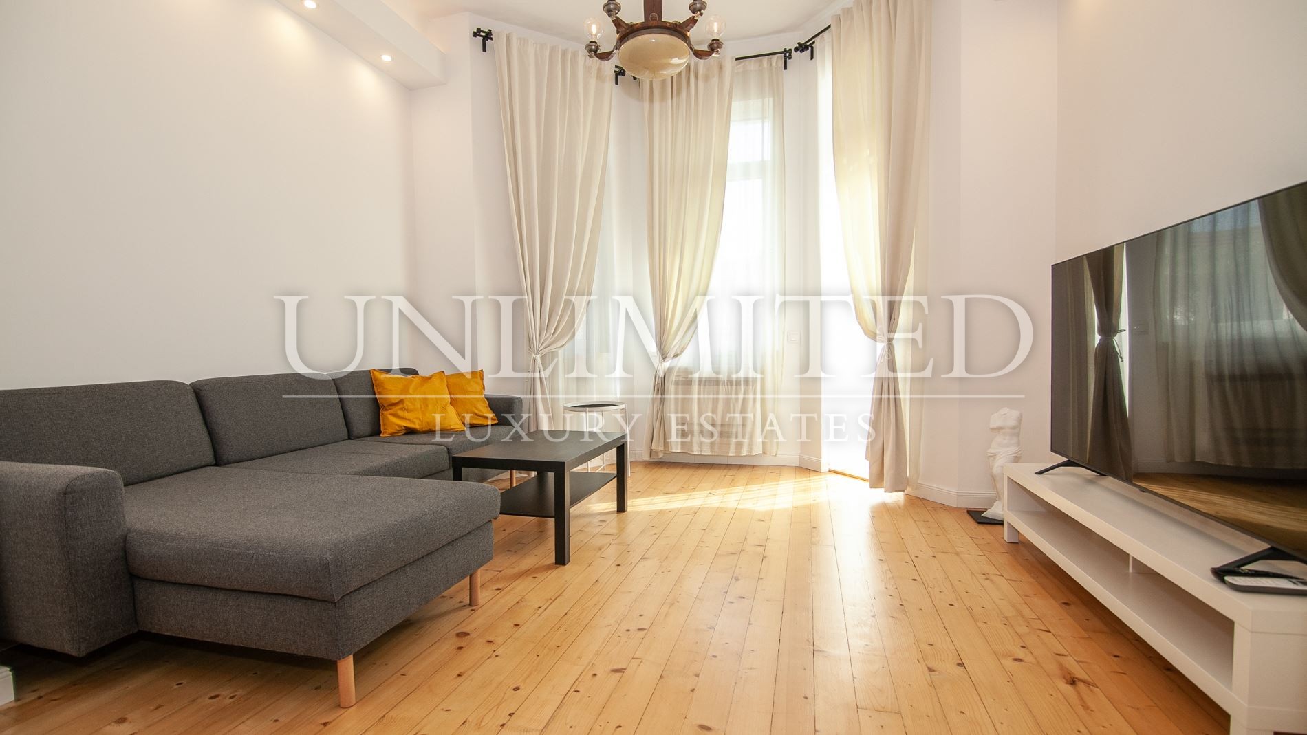 Three-Bedroom Apartment for Rent in Sofia, City Centre