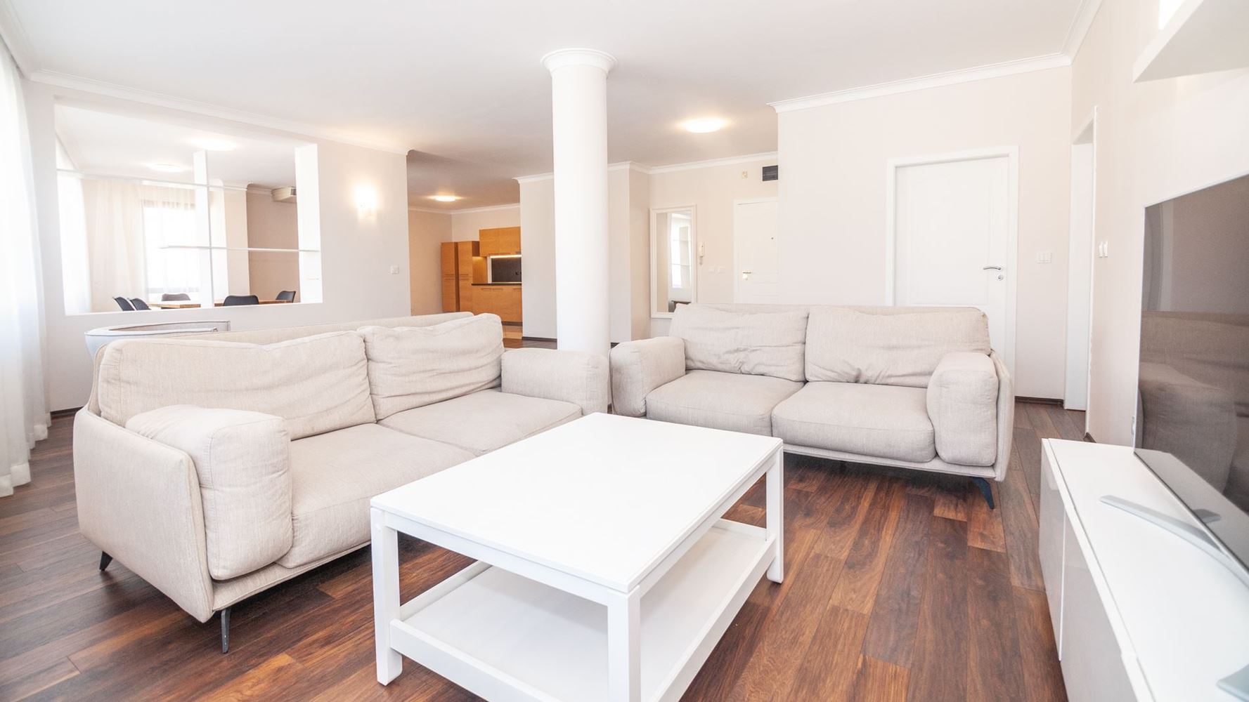 ELEGANT TWO-BEDROOM APARTMENT WITH UNDERGROUND PARKING IN THE HEART OF SOFIA